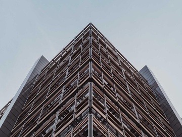 The same building from a 360 x 270 source, magnified: mullions and windows are soft